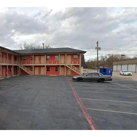 Exclusivo Inn By Oyo Grand Prairie, Tx Dış mekan fotoğraf