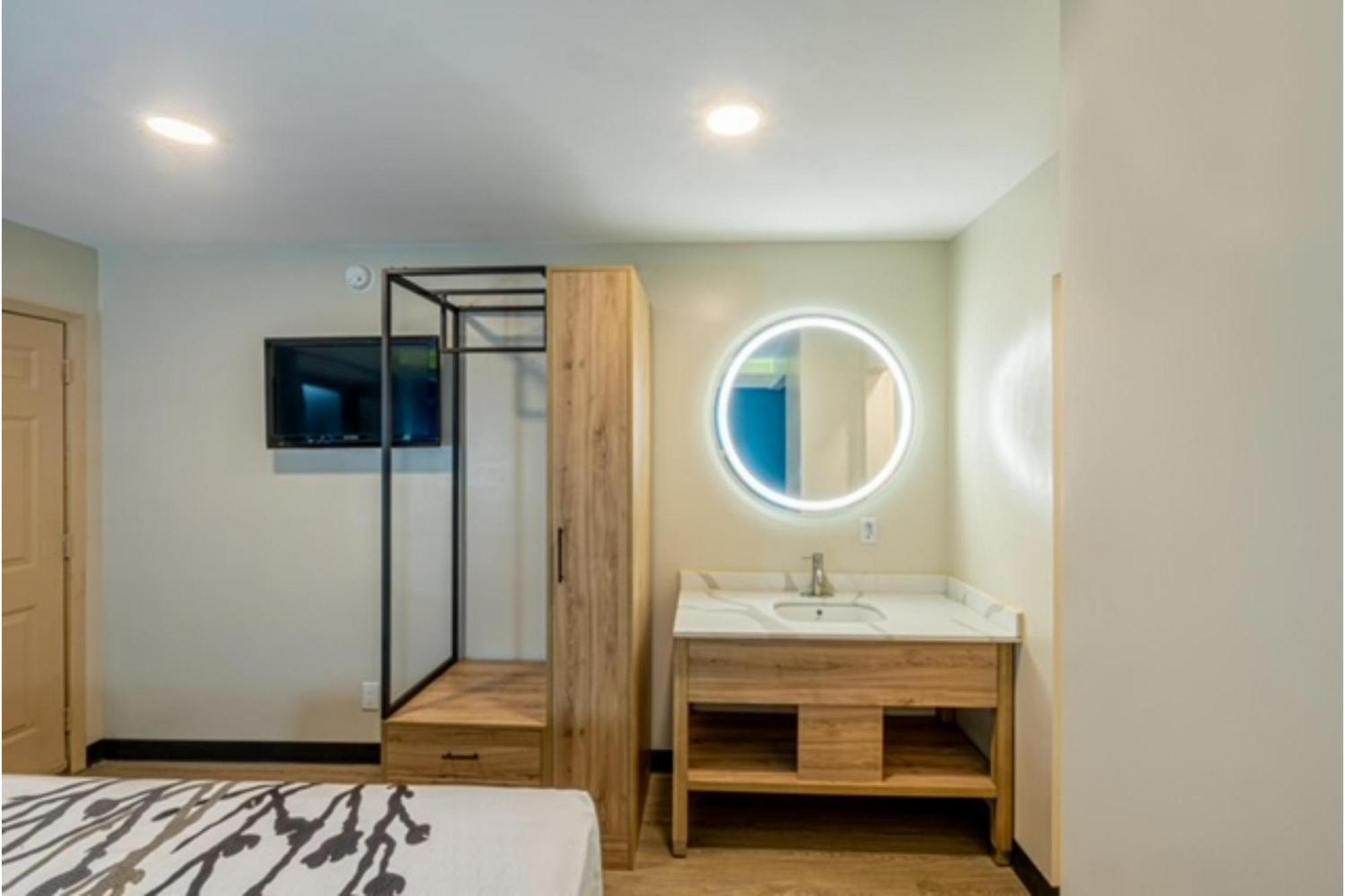 Exclusivo Inn By Oyo Grand Prairie, Tx Dış mekan fotoğraf